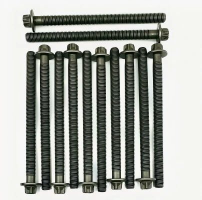 Dvigatel silindrining boshi Bolt Kit Oem 55566811 / 555668111110x